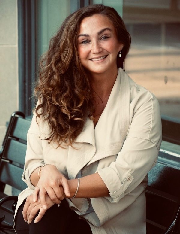 Stefania Cole
